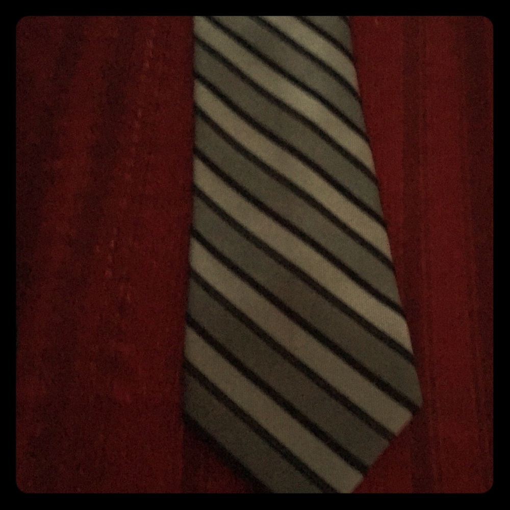 Men’s Calvin Klein grey stripes tie
